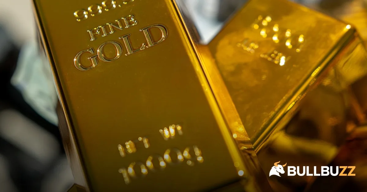 Gold Holds Near $4,100 as Fed Minutes Revive Year-End Hike Bets