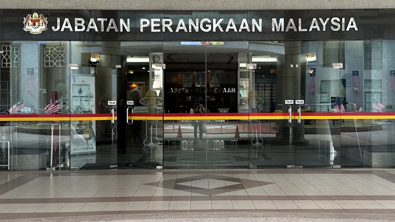 Department of Statistics Malaysia entrance for the Malaysia digital economy 2025 report