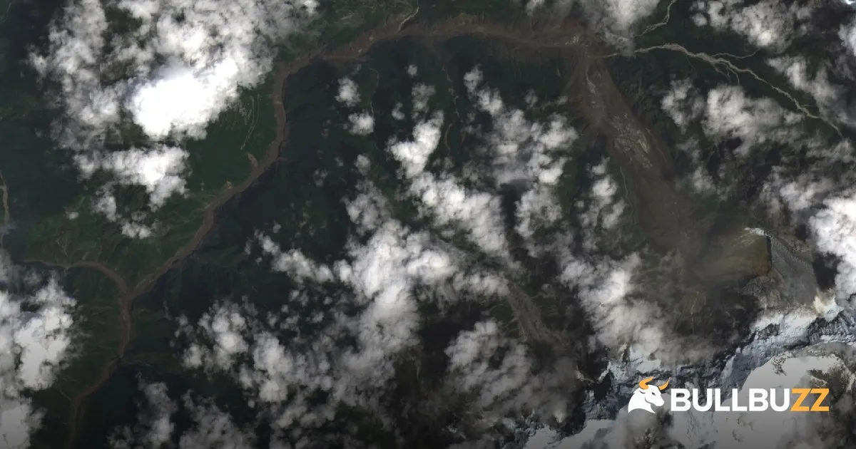 Landsat 9 satellite image of the aftermath of the 26 August 2026 Nepal floods, processed from USGS data.