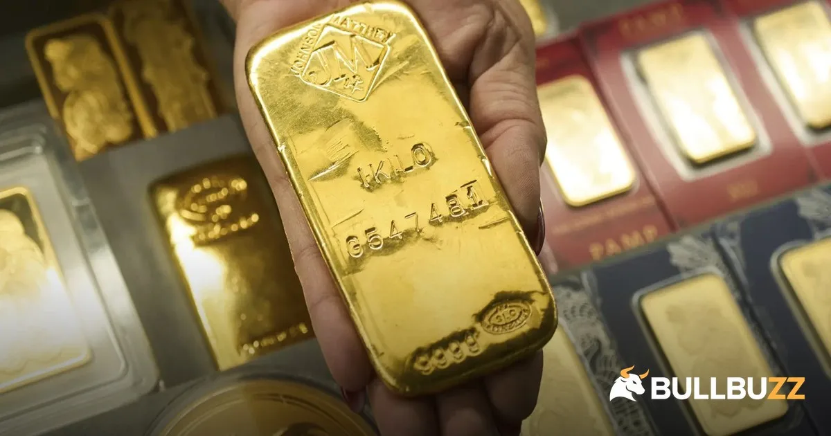 Malaysia gold price update illustrated by a hand holding a physical gold bar